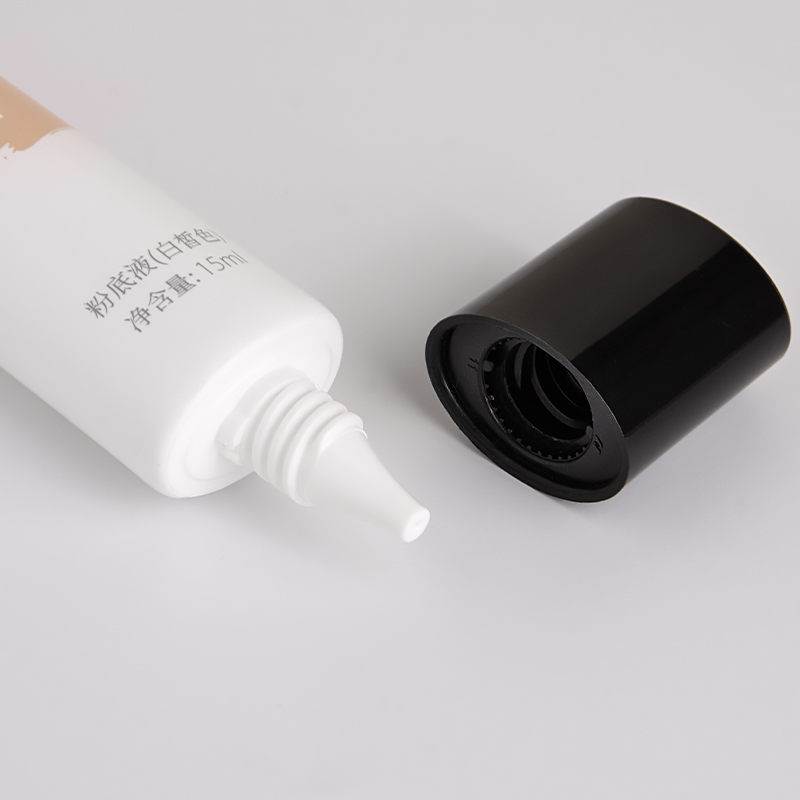 Plastic cosmetic tube